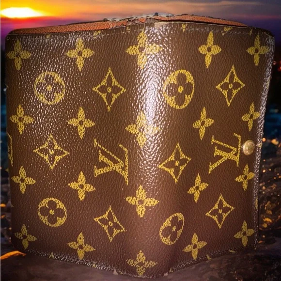 Louis Vuitton Wallet - COA Included - Picture 5 of 13